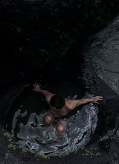 Femboy Mnl - Male escort in Manila Photo 8 of 10