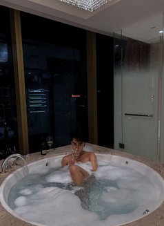 Femboy Mnl - Male escort in Manila Photo 10 of 10