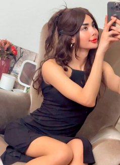 بلقيس Femboy - Transsexual escort in İstanbul Photo 4 of 5