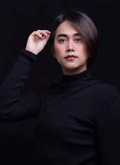 Femboy With a Fresh Cum - Transsexual escort in Dubai Photo 4 of 7
