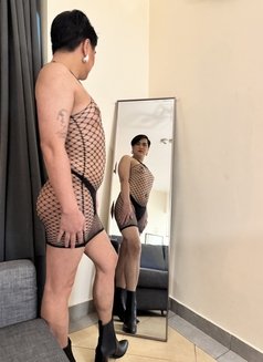 Femboy With Fresh Cum - Male escort in Dubai Photo 6 of 10