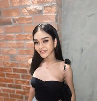 Feminine Bella - Transsexual escort in Bangkok