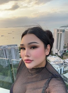 Feminine ladyboy - Acompañantes transexual in Riyadh Photo 7 of 16