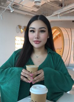 Feminine ladyboy - Acompañantes transexual in Riyadh Photo 9 of 16