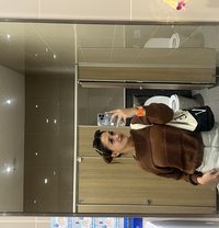 Feminine looking and Sexy Just Arrived! - Acompañantes transexual in Manila