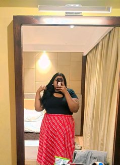 FEMININE SHEMALE IN TOWN🫦 - Transsexual escort in Kochi Photo 7 of 7