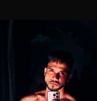 Ferdi - Male adult performer in Dubai