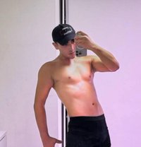 Ferid - Male escort in İstanbul