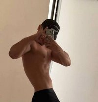 Ferid - Male escort in İstanbul