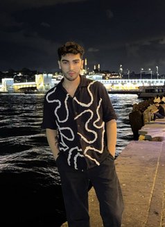🇺🇿 Ferid 🇷🇺 - Male escort in İstanbul Photo 14 of 16