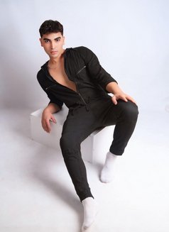 🇺🇿 Ferid 🇷🇺 - Male escort in İstanbul Photo 6 of 16