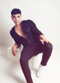 🇺🇿 Ferid 🇷🇺 - Male escort in İstanbul Photo 8 of 16