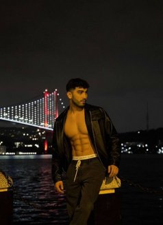 **Ferid**XXL**TOP** - Male escort in İstanbul Photo 6 of 7