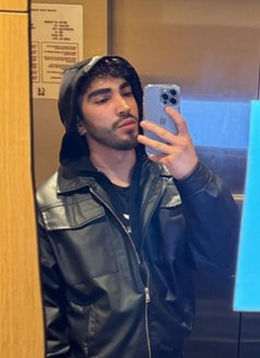 Feridcan - Male escort in İstanbul Photo 2 of 3