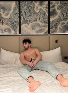 Feridcan - Male escort in İstanbul Photo 2 of 9