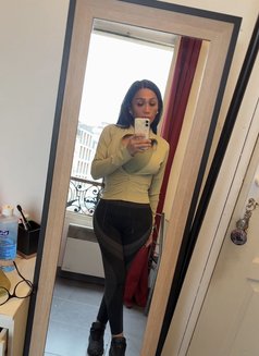 Fernanda - Transsexual escort in Paris Photo 19 of 19