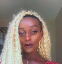 Fernanda - Transsexual escort in Nairobi Photo 1 of 7