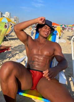 Fernando 9 inc for Mens and Bi Couples - Male escort in London Photo 15 of 15
