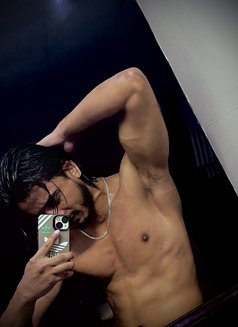 Feroz - Male escort in Dubai Photo 1 of 6
