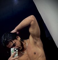 Feroz - Male escort in Dubai