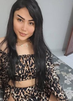 Feruze - escort in Muscat Photo 5 of 10