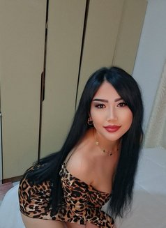 Feruze - puta in Muscat Photo 13 of 14