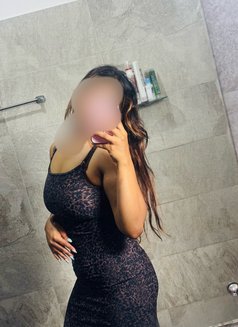 Anjala cam - escort in Colombo Photo 3 of 5