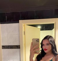 Feryal - companion in Dubai