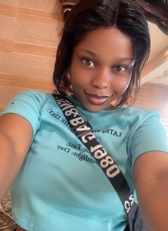 Fetty - adult performer in Muscat Photo 1 of 1