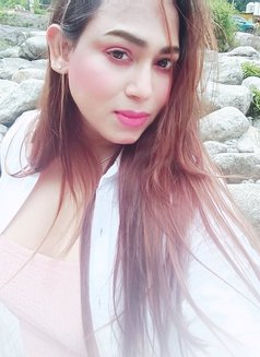 Kanika big activ dick - Transsexual escort in Mumbai Photo 28 of 28
