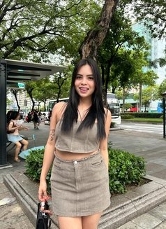 Birthday Girl Kelly🇸🇬 - Transsexual escort in Singapore Photo 15 of 18