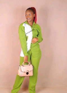 Feyi Riyadh exit 25 - puta in Riyadh Photo 7 of 9