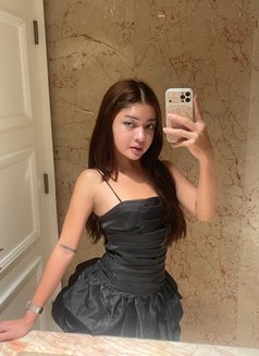 WILDEST DREAMS - Transsexual escort in Manila Photo 6 of 9