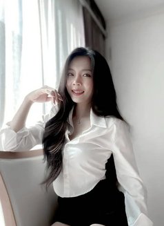 Feya - masseuse in Bangkok Photo 2 of 5