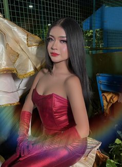 Feyaaa - Transsexual escort in Manila Photo 1 of 7
