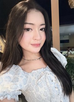 Feyaaa - Transsexual escort in Manila Photo 5 of 7