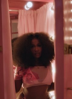 Feyii - puta in Sasebo Photo 4 of 5