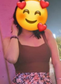 ASIAN GIRL( REAL MEET & CAM SESSION) - adult performer in New Delhi Photo 1 of 5