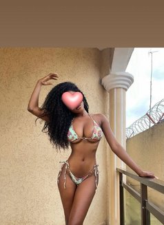 Fhalila - escort in Lomé Photo 2 of 5