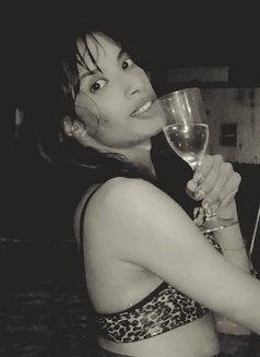 Fidda khan cam session - Acompañantes transexual in New Delhi Photo 28 of 28