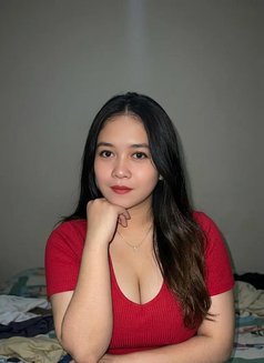 Fifi L - puta in Surabaya Photo 6 of 7