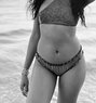 Fifi - puta in Mauritius Photo 1 of 4