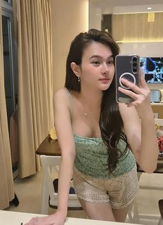 Fika - puta in Jakarta Photo 5 of 6