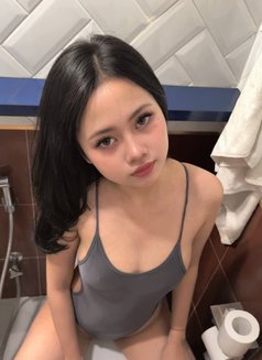 Fikaa Chuu - escort in Jakarta Photo 6 of 8