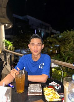 Fikriii - Acompañantes masculino in Bali Photo 2 of 4
