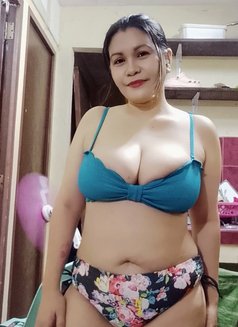 Filipina 40 Y. O. Milf / Camshow / Video - escort in Manila Photo 12 of 30