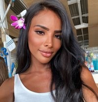 FILIPINA BOMBSHELL - Transsexual escort in Dubai