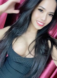 Filipina Ladyboy With Huge Dick - Acompañantes transexual in Dubai Photo 5 of 19