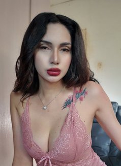 Filipina-spanish - Transsexual escort in Cebu City Photo 13 of 16