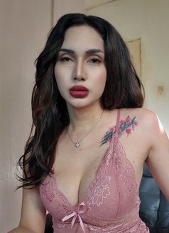 Filipina-spanish - Transsexual escort in Cebu City Photo 15 of 16